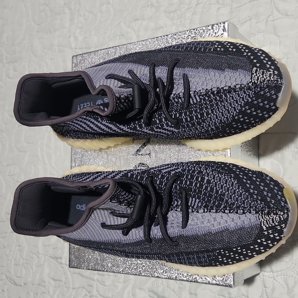 ADIDAS YEEZI BOOTS 350 CARBON Men's 12 1/2. - Picture 2 of 15